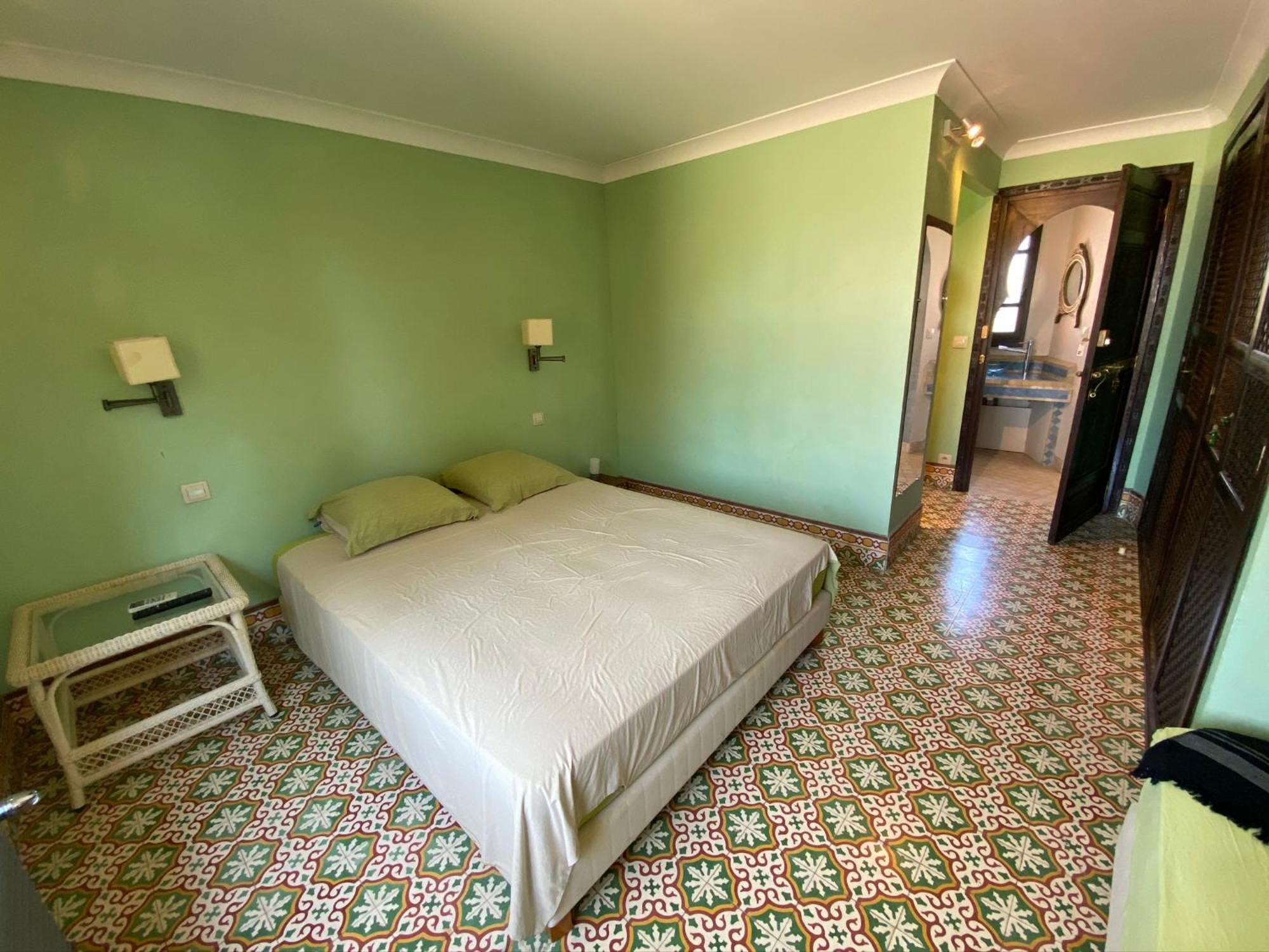 אגדה Chambre Emeraude, Riad 9 Couple Only Au Village Naturiste מראה חיצוני תמונה